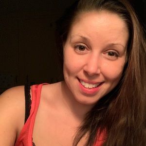 Meet your Posher, Stefanie